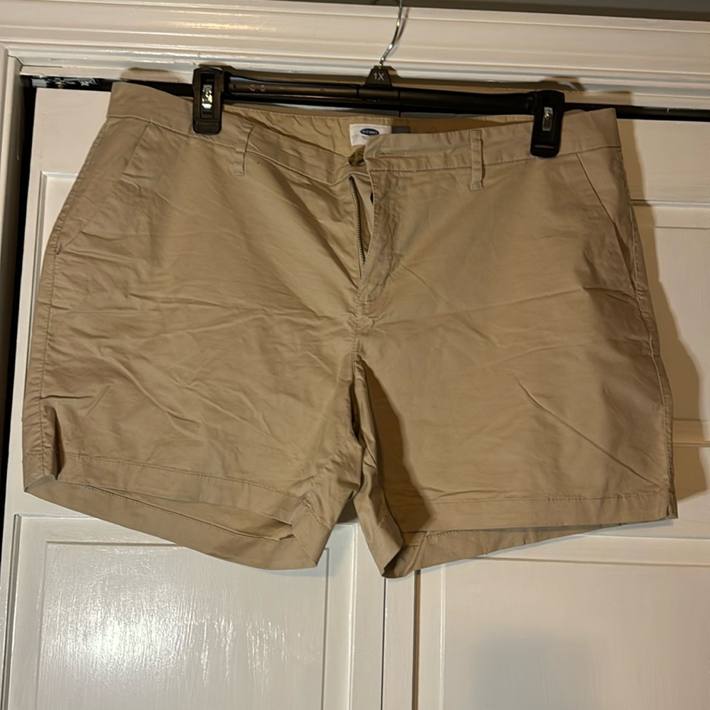 Old Navy khaki shorts